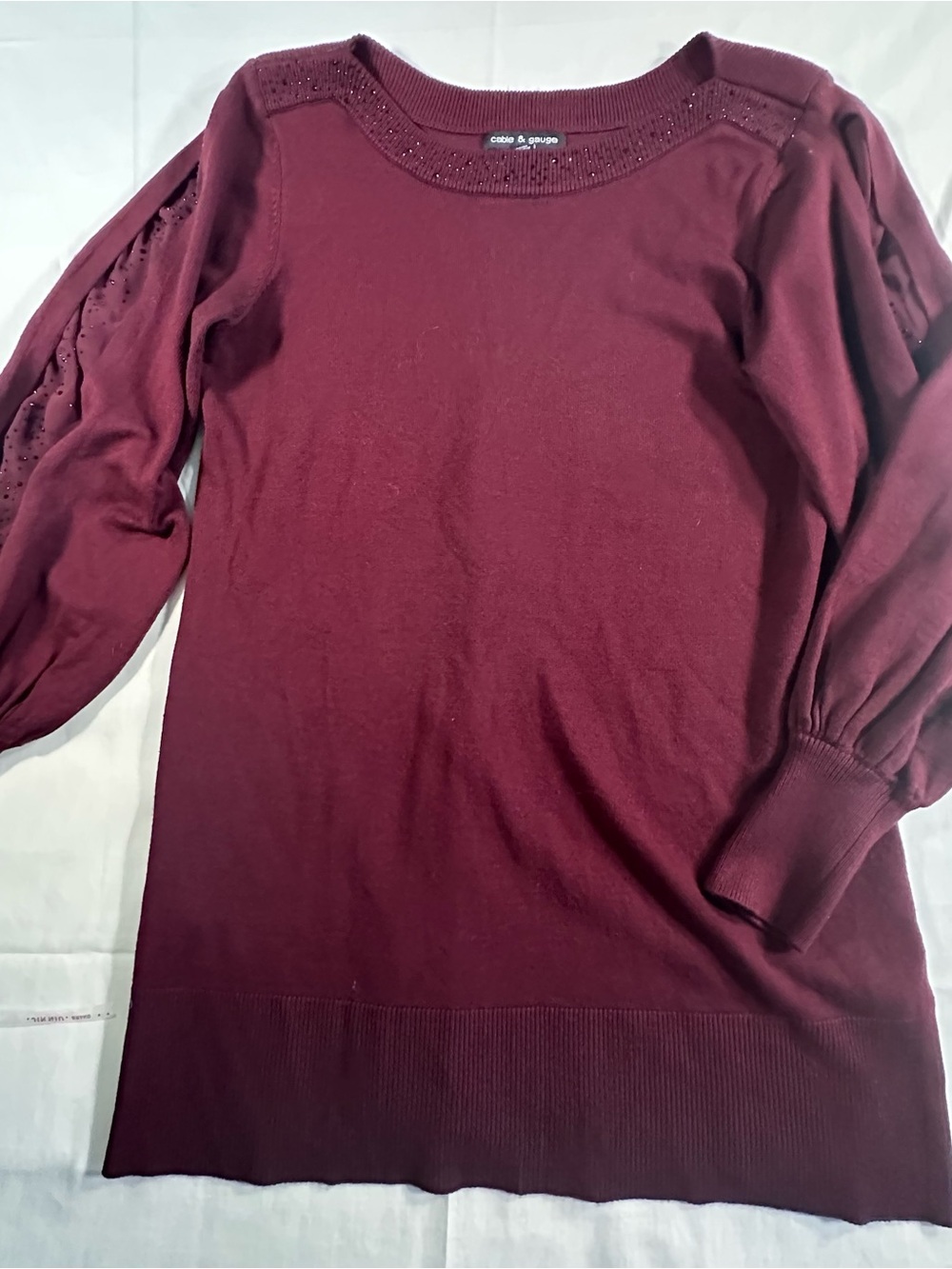 Cable & Gauge Women’s Wine Burgundy Knit Crewneck Top